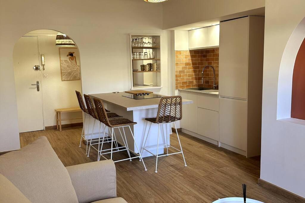 Chez Joan, Apt De Standing, 4 Prs, A 300M Des Plages Antibes Exteriér fotografie